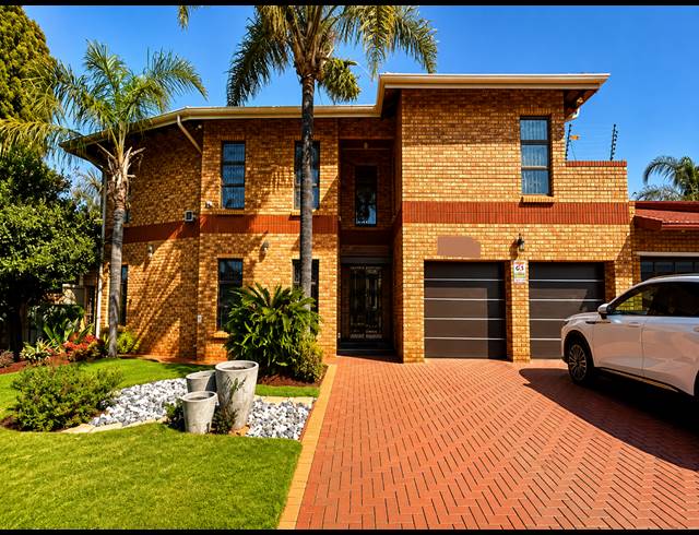 5 BEDROOM HOUSE FOR SALE IN LENASIA